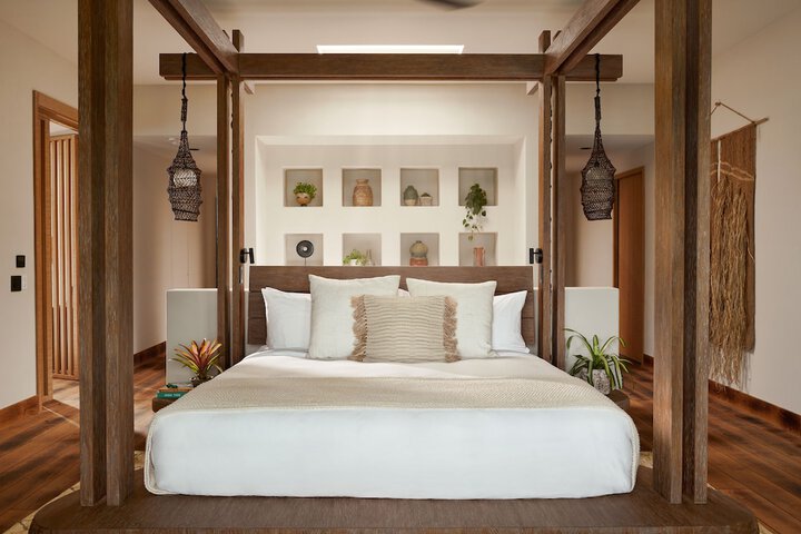 1 Hotel Hanalei Bay
