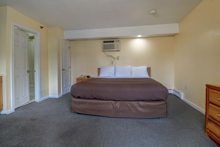 Room 14 of 20