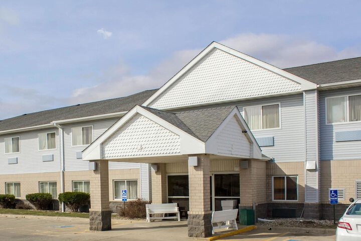 Hotel 2 of 34