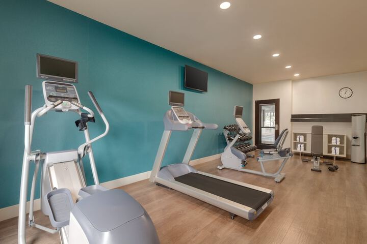 Holiday Inn Express Hotel & Suites Lavonia by IHG