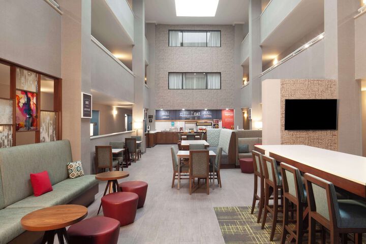 Hotel Interior 7 of 36