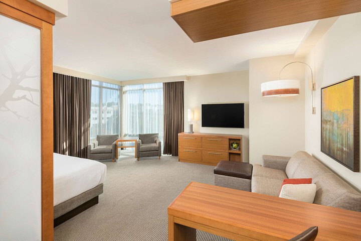 Room 42 of 82