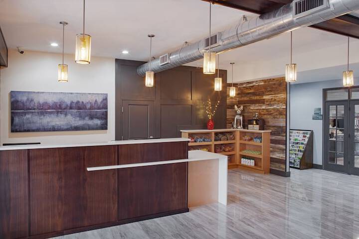 Iris Garden Inn