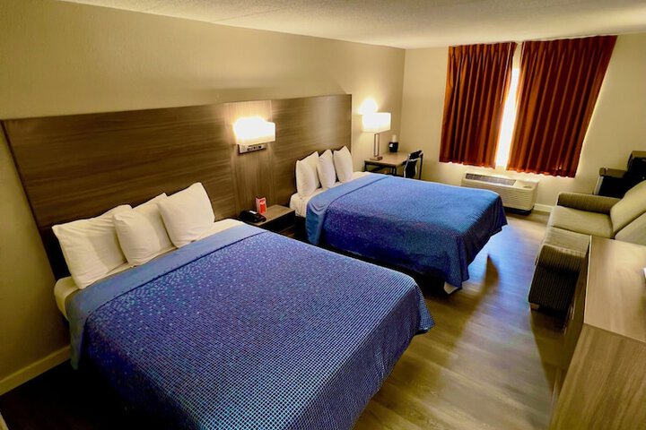 Econo Lodge Willowbrook