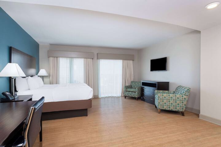 Room 12 of 41