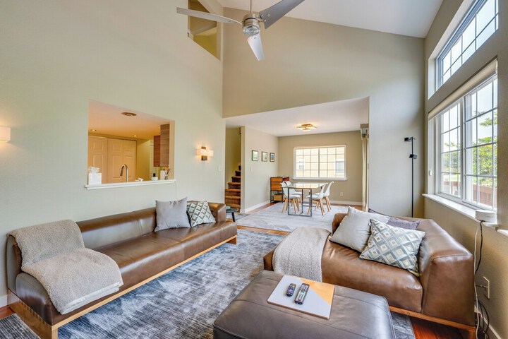 13 Mi to Dtwn Denver: Arvada Townhome w / Deck