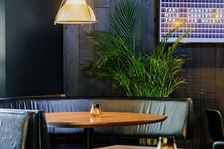 Dining 106 of 138