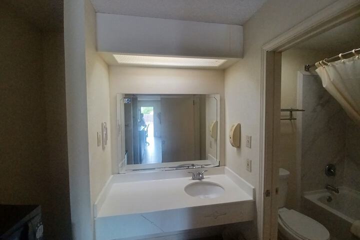 Room 20 of 21