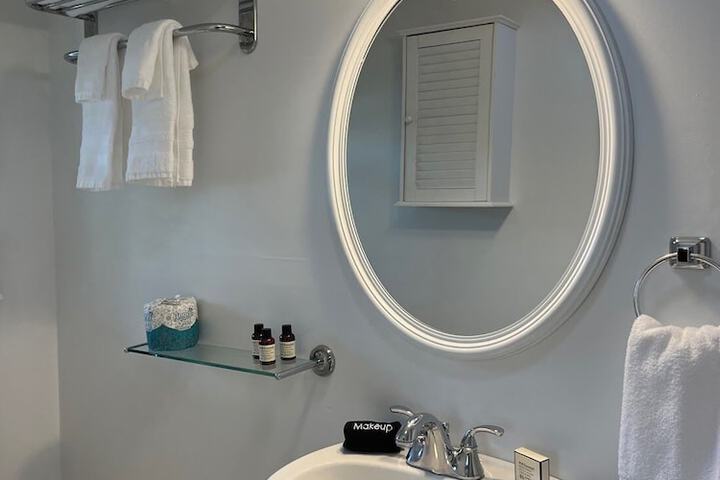 Room 72 of 99