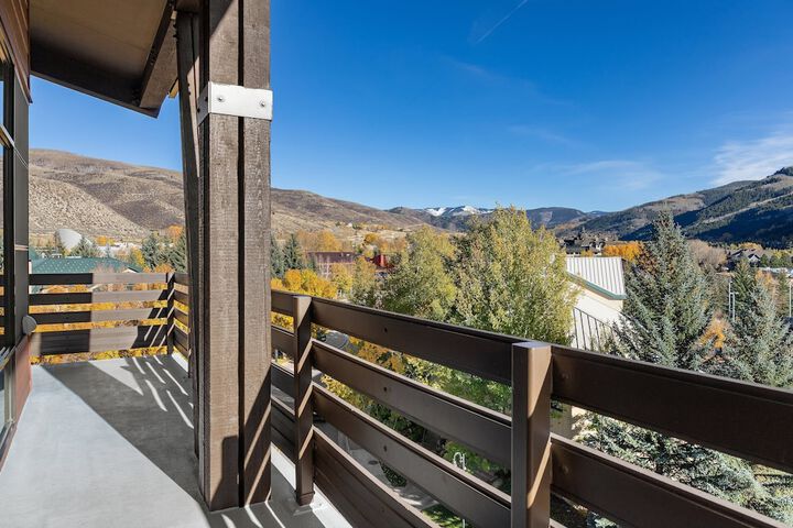 Sundeck 58 of 59