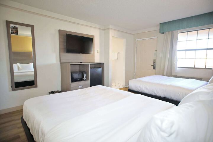 Room 41 of 48