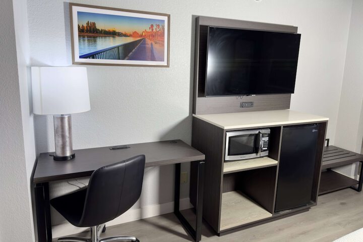 Room 18 of 46