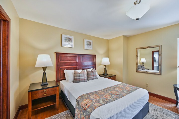 Room 43 of 89