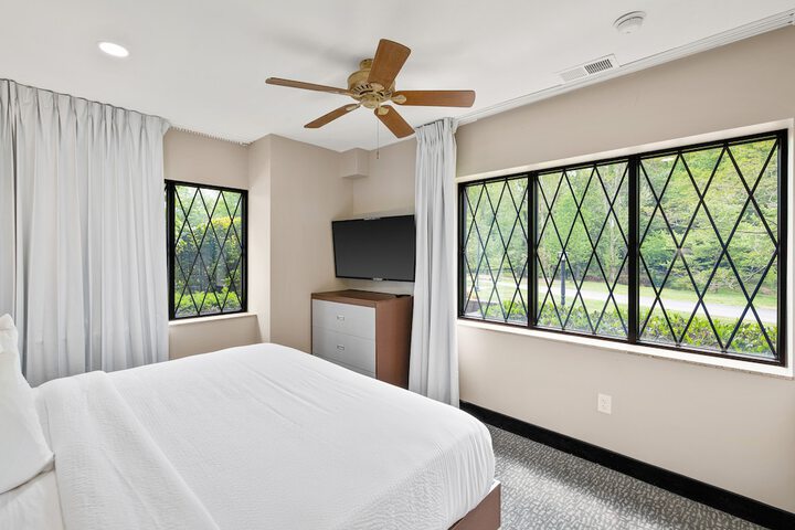 Room 42 of 53