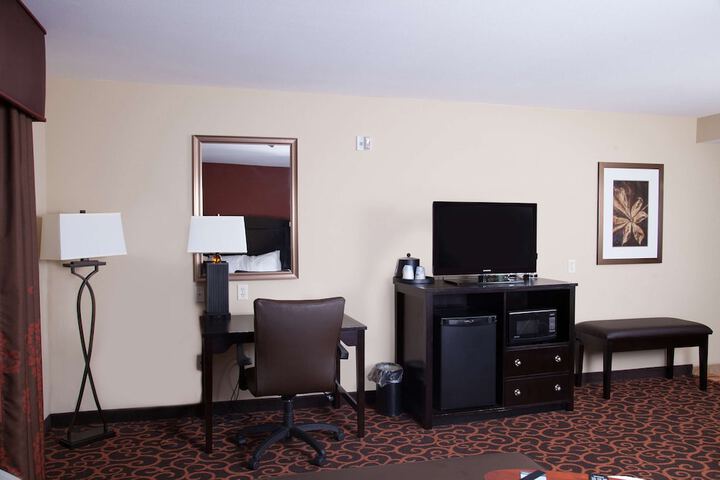 Room 32 of 64
