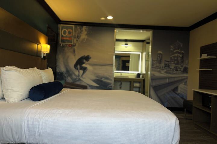Room 9 of 27
