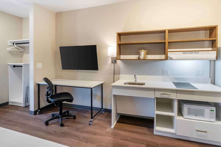 Room 35 of 71