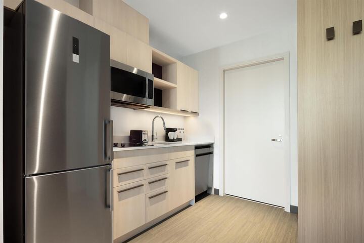 Homewood Suites by Hilton Surrey