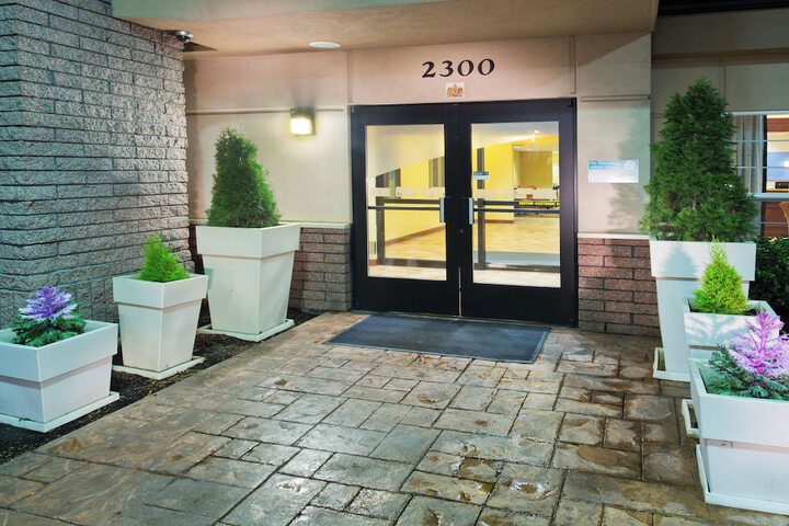 Hotel 12 of 120