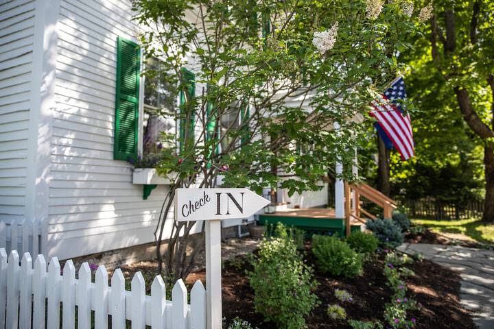 The Woodstocker B & B