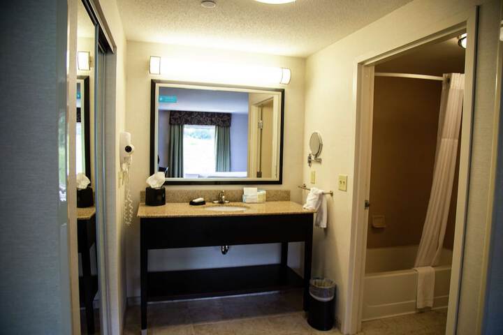 Room 30 of 89