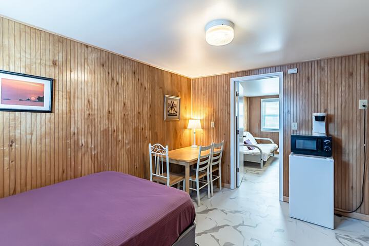 Room 38 of 61