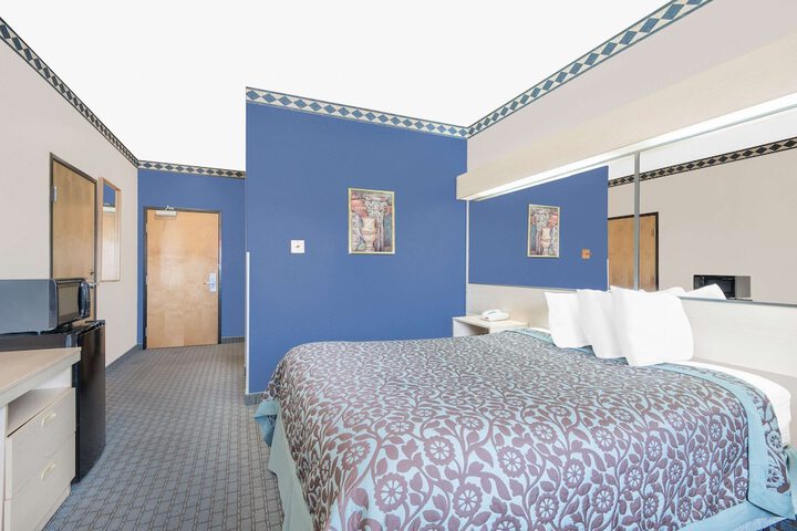Room 16 of 58