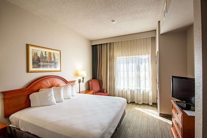Room 21 of 33