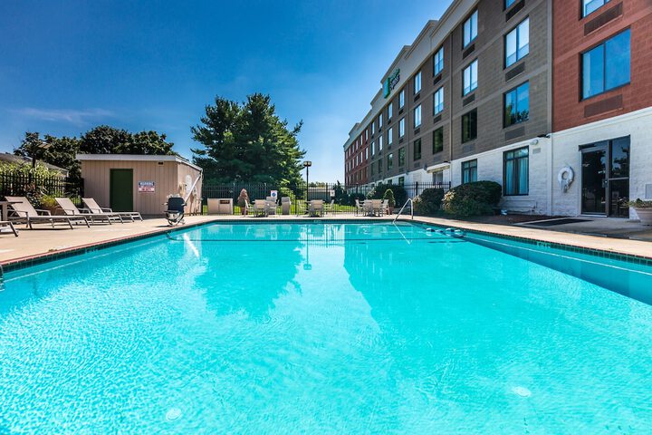Pool 6 of 45