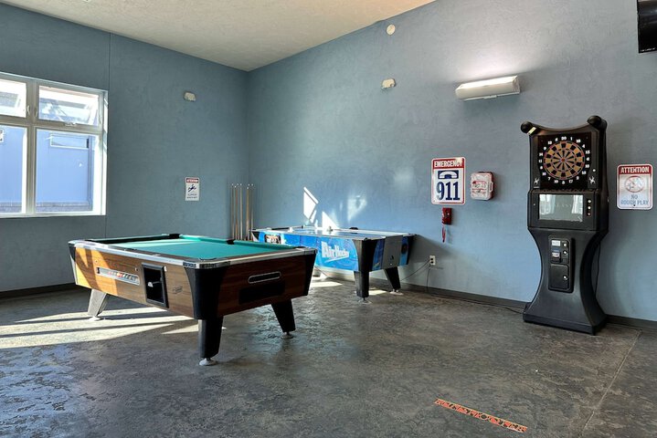 Room 6 of 24