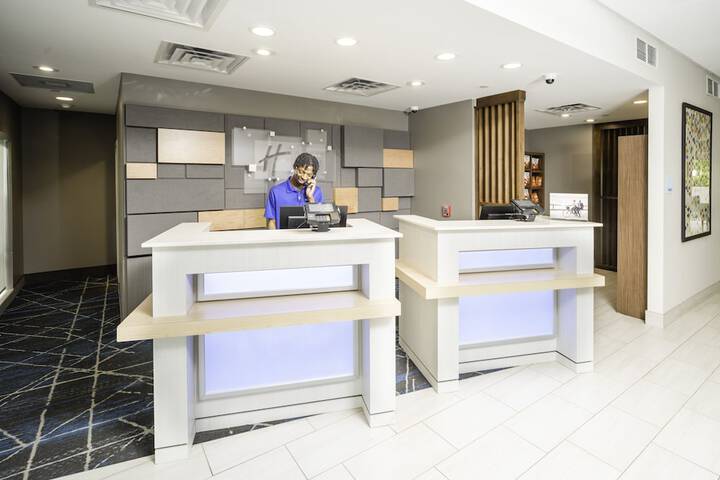 Holiday Inn Express & Suites Rock Hill by IHG