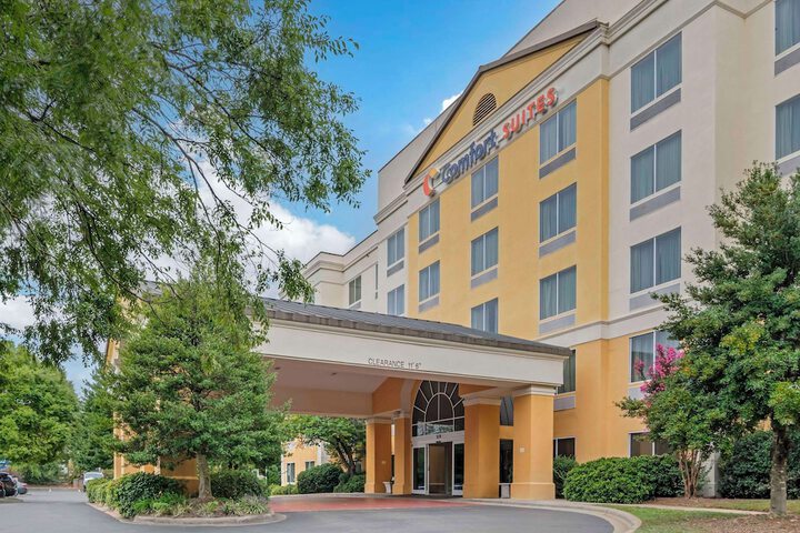 Hotel 6 of 52