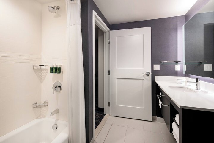 Room 44 of 58