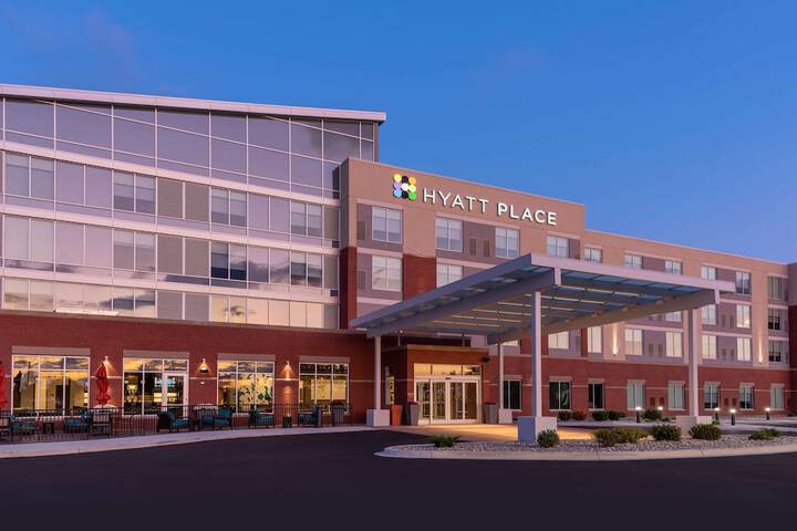 Hyatt Place Flint / Grand Blanc