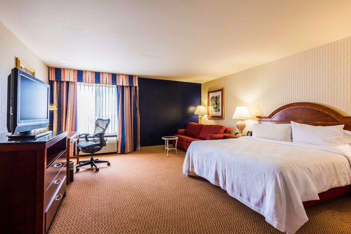 Room 35 of 67