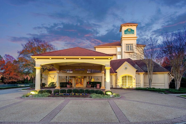Hotel 2 of 44