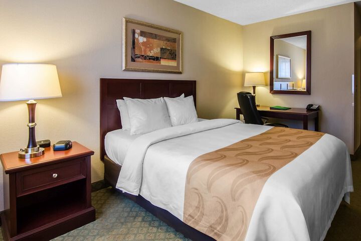 Quality Inn Summersville - New River Area