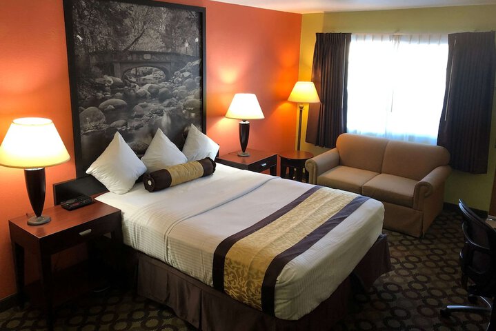 Room 17 of 25