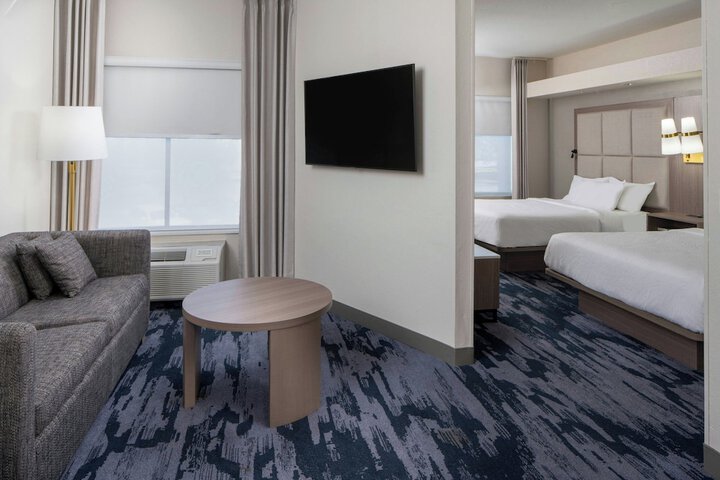 Fairfield Inn & Suites by Marriott Lafayette South