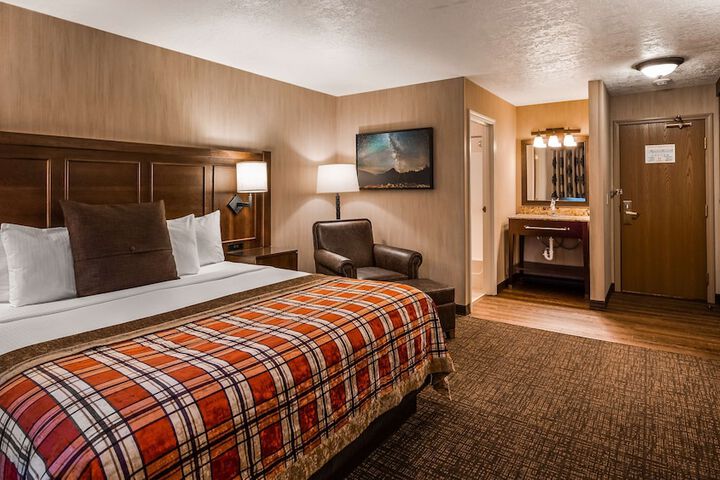 Best Western Plus Flathead Lake Inn & Suites
