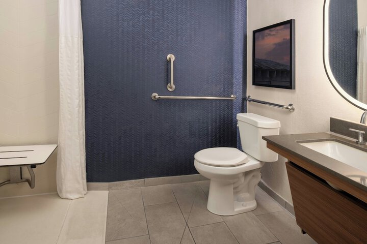 Fairfield Inn & Suites by Marriott Scottsdale Old Town