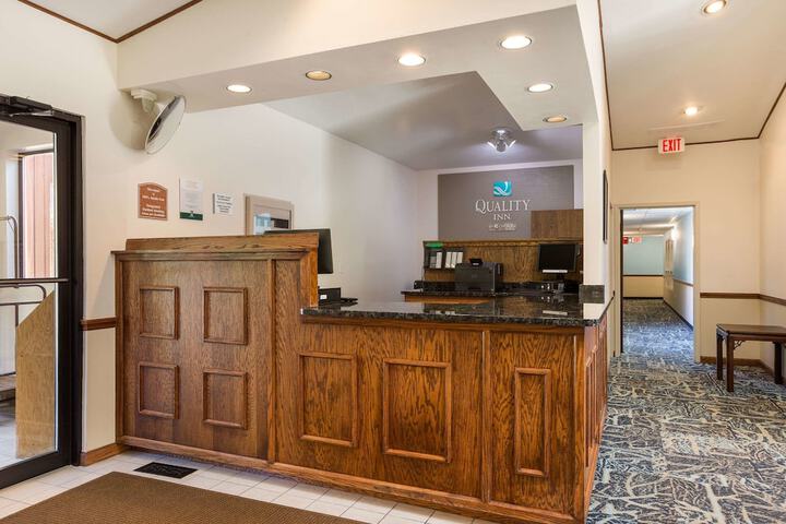 Hotel Interior 7 of 32