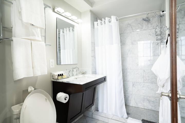 The Esquire Hotel Downtown Gastonia an Ascend Collection Hotel