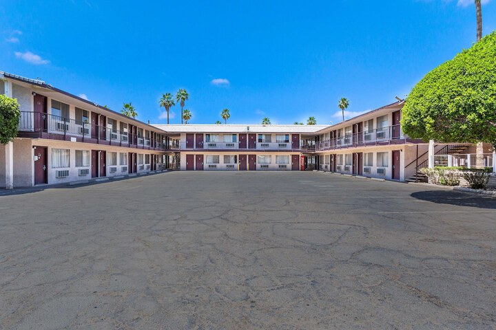 Hotel 7 of 22
