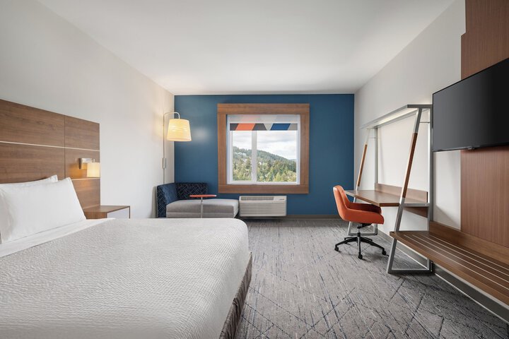 Holiday Inn Express & Suites Victoria - Colwood