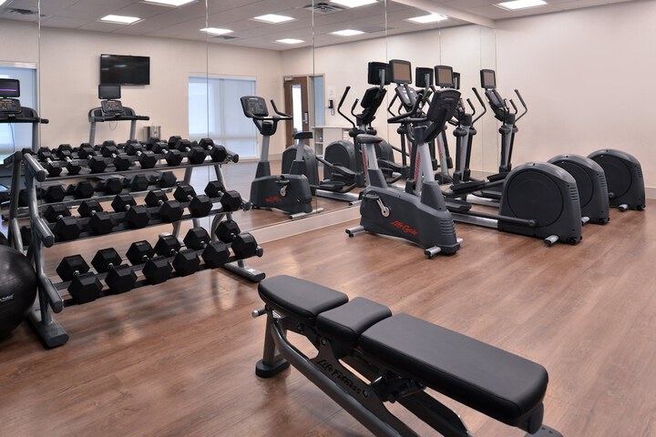 Holiday Inn Express & Suites Marshalltown by IHG
