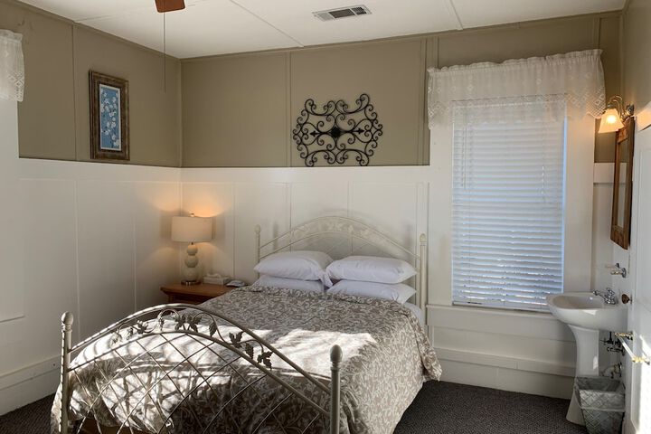 Room 58 of 155