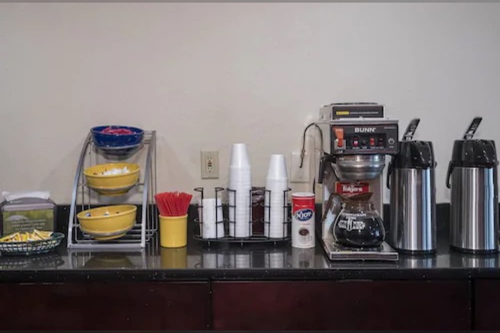 Breakfast/Coffee Service 43 of 43