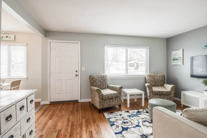 Beautiful Retreat Home Near Auburn Hills Waterford