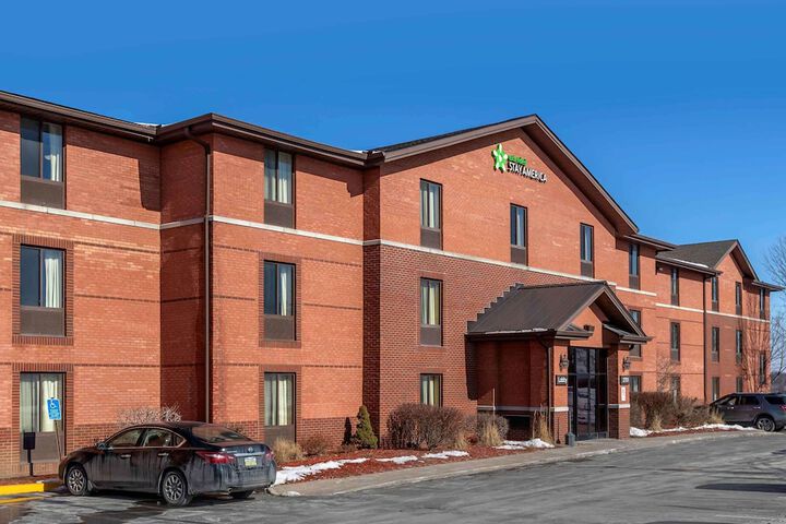Hotel 2 of 33